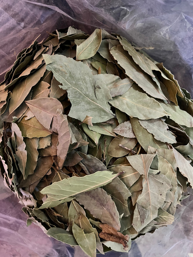 برگ بو خشک کامل ایرانی ۲۵۰ گرمی — بسته پاکتی